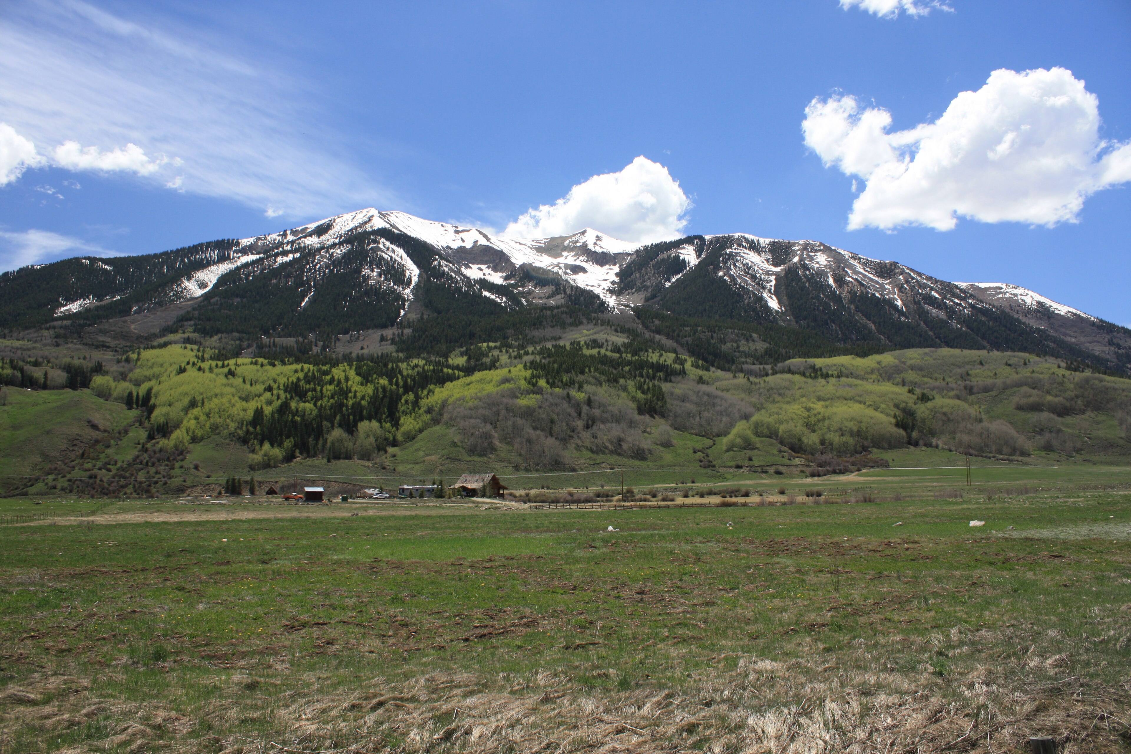 Crested Butte mountain setting for wedding transportation